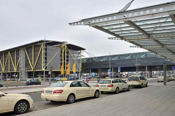 Taxi Leipzig - Fahrt zum Flughafen und nach Hause